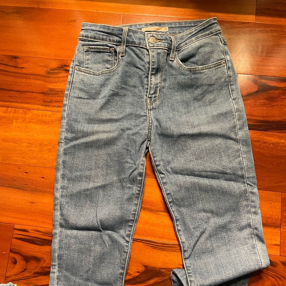 721 high rise blue jeans